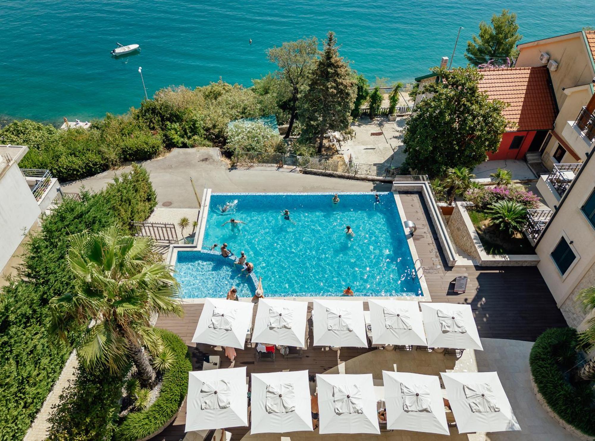 Bellezza Resort & Spa Kotor Exterior photo