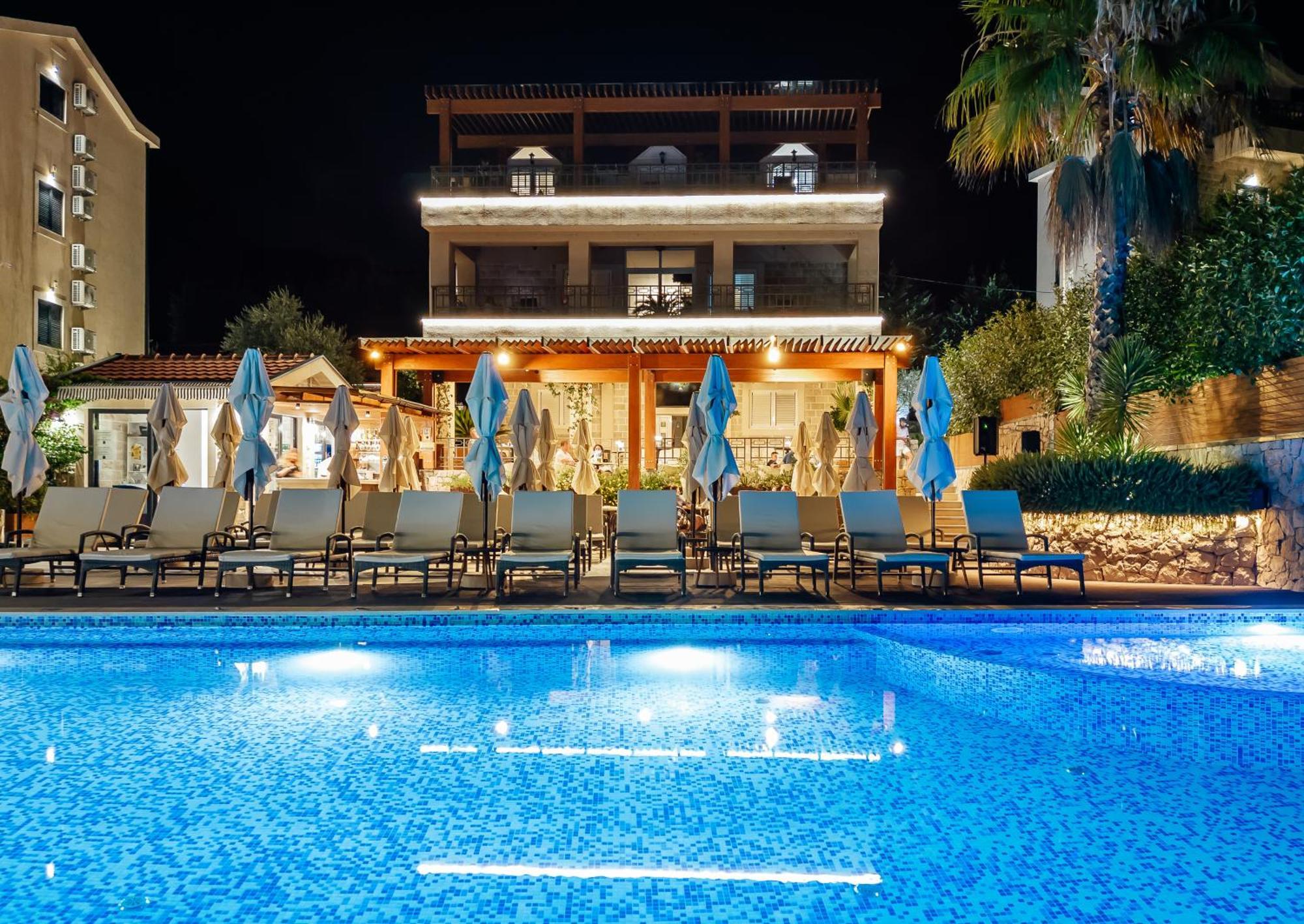 Bellezza Resort & Spa Kotor Exterior photo
