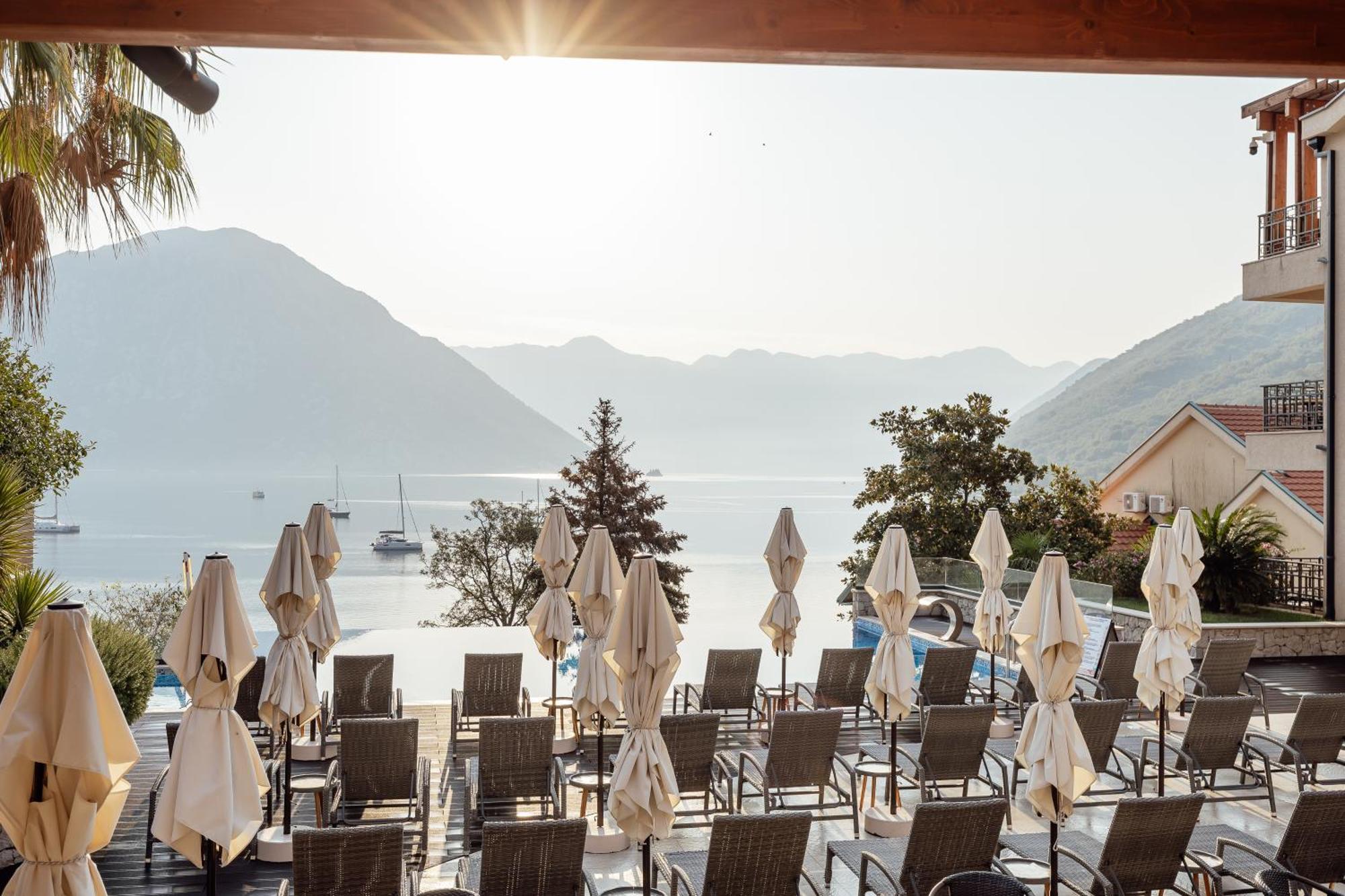 Bellezza Resort & Spa Kotor Exterior photo