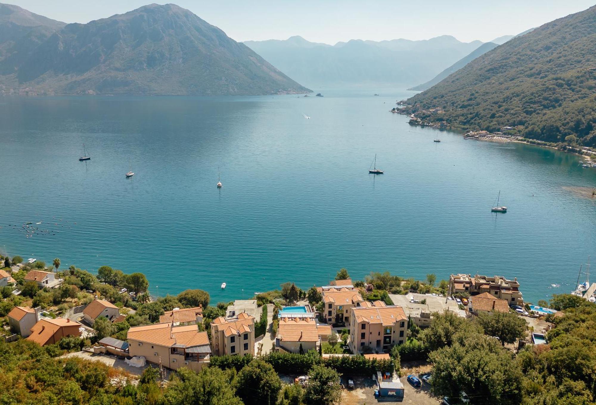 Bellezza Resort & Spa Kotor Exterior photo