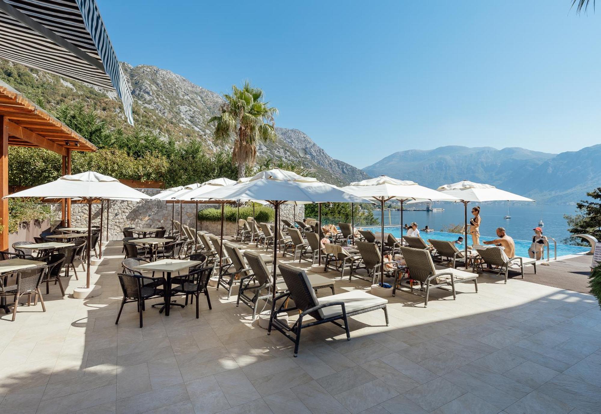 Bellezza Resort & Spa Kotor Exterior photo
